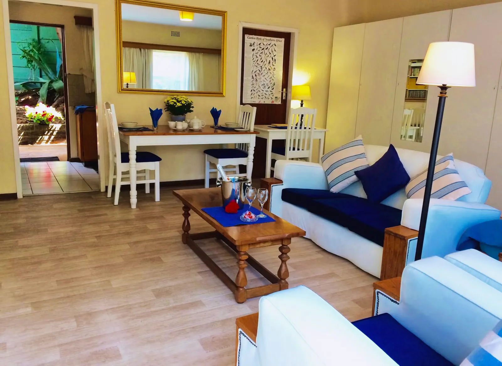 blue-suite-lounge.jpg